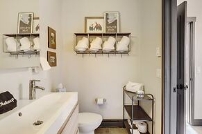 Silver Lining Circle 4 Bedroom Home