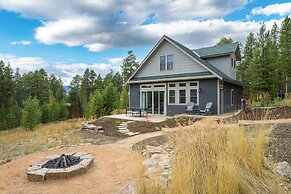 Silver Lining Circle 4 Bedroom Home