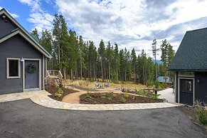 Silver Lining Circle 4 Bedroom Home