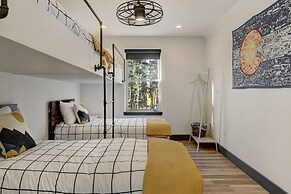 Silver Lining Circle 4 Bedroom Home