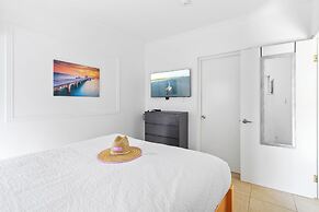 Little Paradise #4 - Blenchi