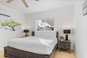 Little Paradise #2 - Yuwana