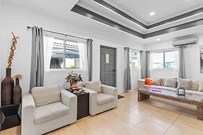 Little Paradise #2 - Yuwana