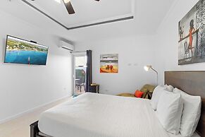 Little Paradise #2 - Yuwana