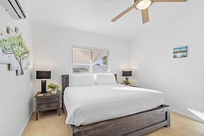 Little Paradise #2 - Yuwana