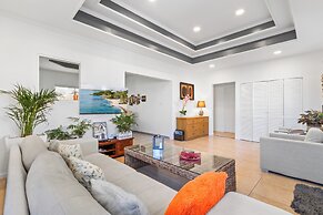 Little Paradise #2 - Yuwana