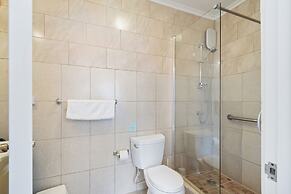 Little Paradise #5 - Barica Geel