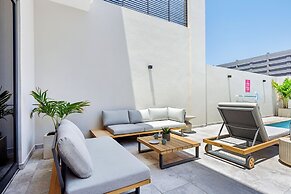 Catalina Residence Apt 3 - L.g. Smith Boulevard 546-j