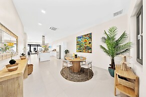 Catalina Residence Apt 3 - L.g. Smith Boulevard 546-j