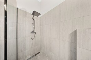 Catalina Residence Apt 3 - L.g. Smith Boulevard 546-j