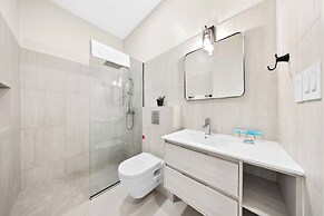 Catalina Residence Apt 3 - L.g. Smith Boulevard 546-j