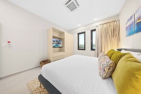 Catalina Residence Apt 3 - L.g. Smith Boulevard 546-j