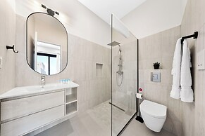 Catalina Residence Apt 3 - L.g. Smith Boulevard 546-j