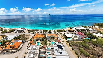 Catalina Residence Apt 3 - L.g. Smith Boulevard 546-j