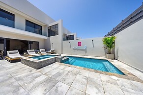 Catalina Residence Apt 3 - L.g. Smith Boulevard 546-j