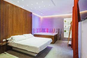 Cutrone 18 Apartments by Wonderful Italy