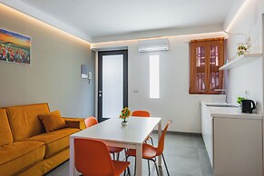 Cutrone 18 Apartments by Wonderful Italy