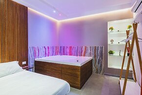 Cutrone 18 Apartments by Wonderful Italy