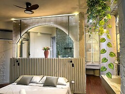 EleMYNT LifeStyle Hotel