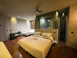 EleMYNT LifeStyle Hotel