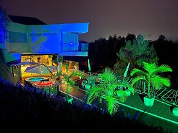 EleMYNT LifeStyle Hotel