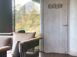 EleMYNT LifeStyle Hotel