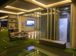 EleMYNT LifeStyle Hotel