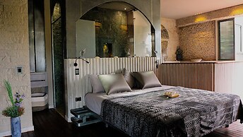 EleMYNT LifeStyle Hotel