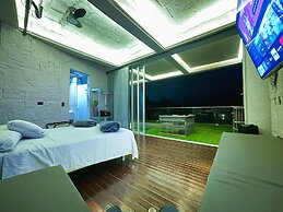 EleMYNT LifeStyle Hotel