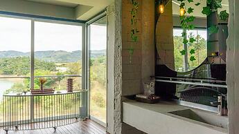 EleMYNT LifeStyle Hotel