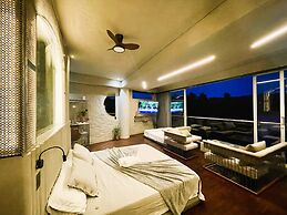 EleMYNT LifeStyle Hotel