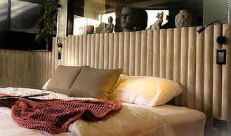 EleMYNT LifeStyle Hotel