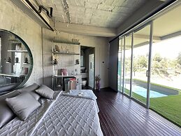 EleMYNT LifeStyle Hotel