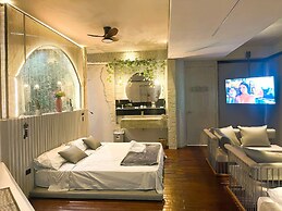 EleMYNT LifeStyle Hotel