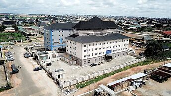 Vacation Villa Hotel and Suites