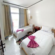 Locals Taghazout Surfcamp