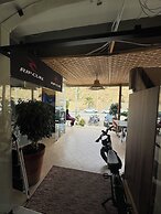 Locals Taghazout Surfcamp