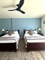 Ashton Court Belize
