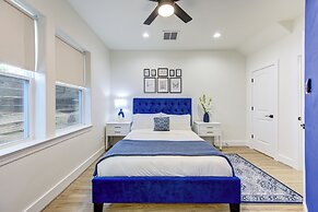 Modern Cozy Home with King Bed