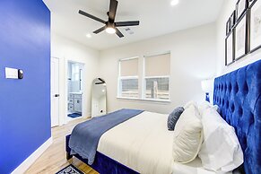 Modern Cozy Home with King Bed