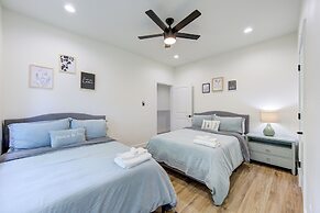 Modern Cozy Home with King Bed