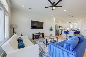 Modern Cozy Home with King Bed