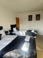 Manchester Gem - Spacious 3 Bedroom House