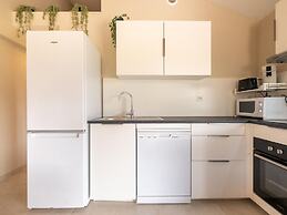 Charming Holiday Home With Private Pool