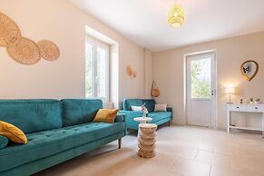 Charming Holiday Home With Private Pool