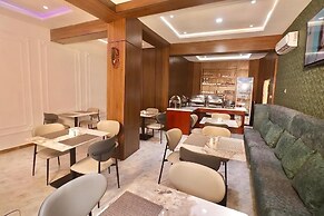 Jukky Hotel