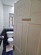 The Railway Lodge, 4 Bedrooms, Sleeps 11, Pets Ok