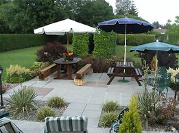 The Railway Lodge, 4 Bedrooms, Sleeps 11, Pets Ok