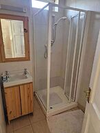 The Railway Lodge, 4 Bedrooms, Sleeps 11, Pets Ok