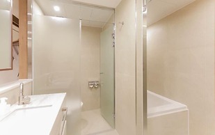H-AVENUE HOTEL